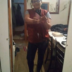 Meet your Posher, Raquel